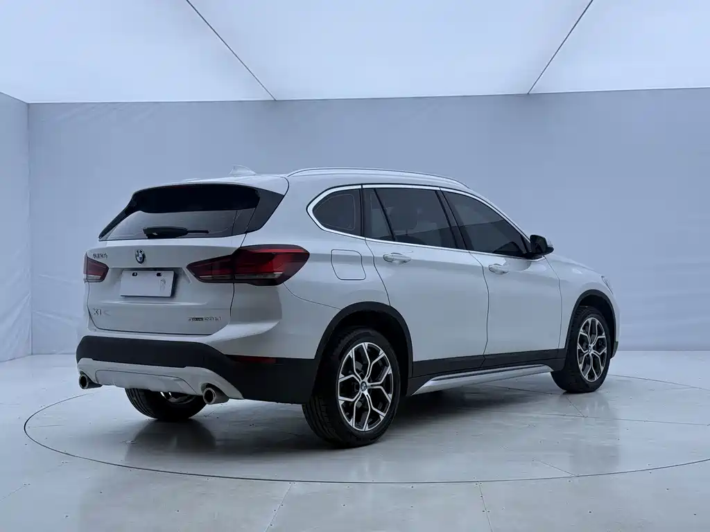BMW X1 — фото 4