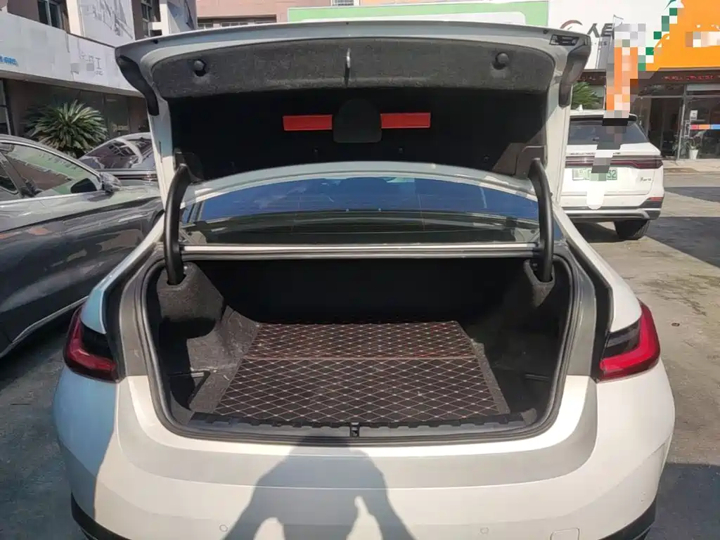 BMW i3 — фото 19
