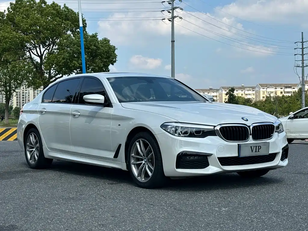 BMW 5 Series — фото 3