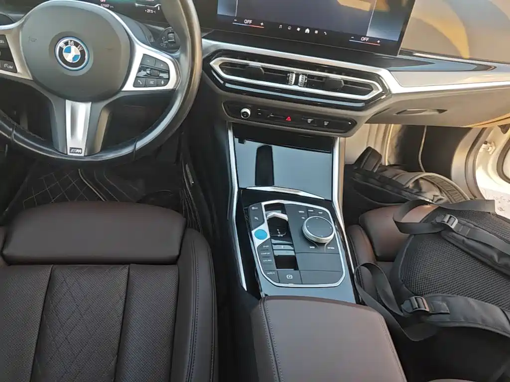BMW i3 — фото 14