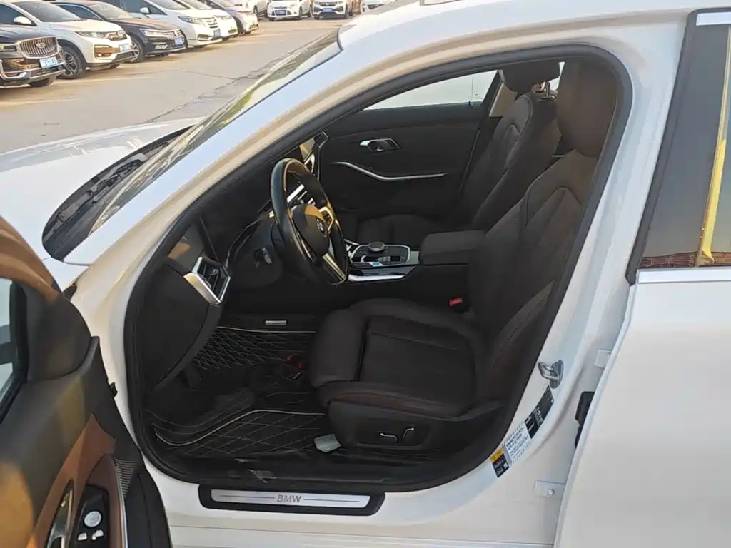 BMW i3 — фото 15