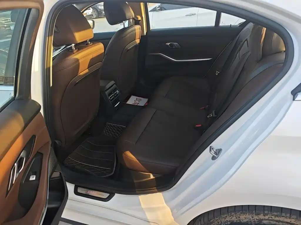 BMW i3 — фото 17