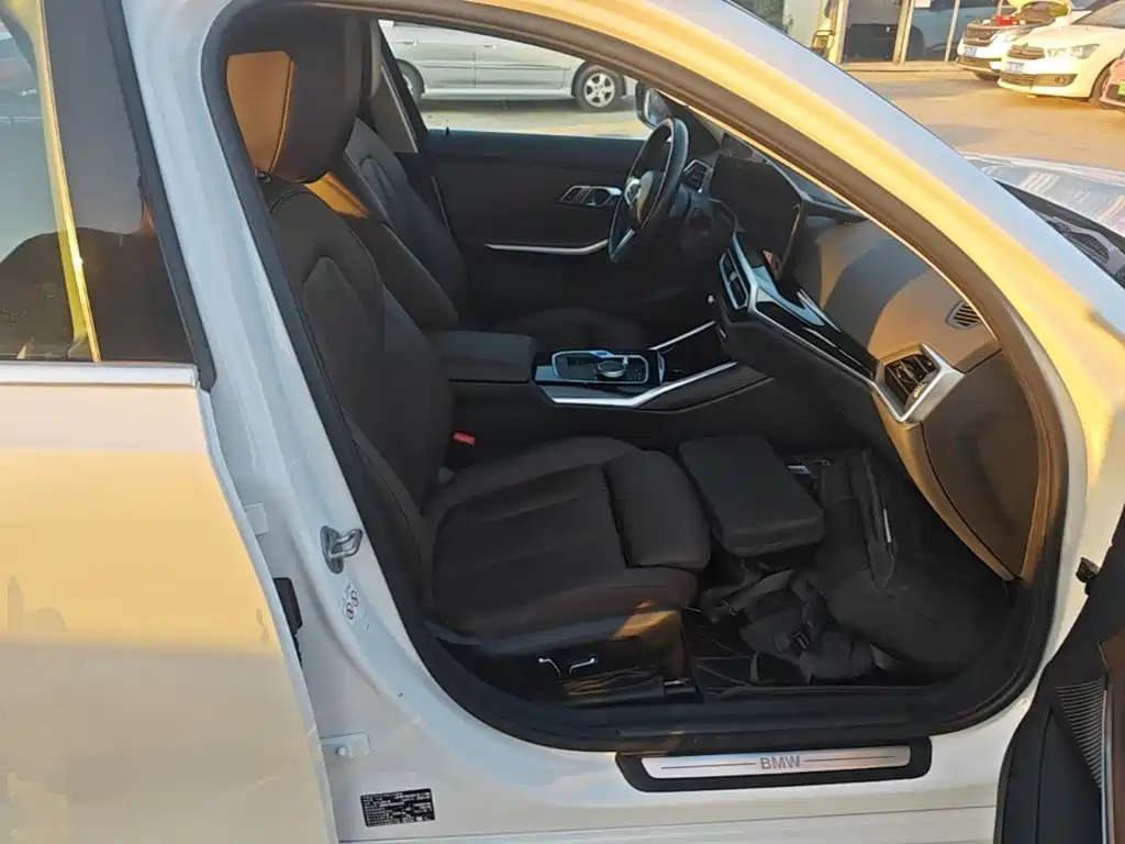 BMW i3 — фото 25