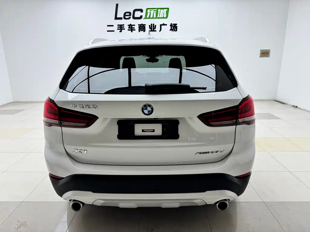BMW X1 — фото 14