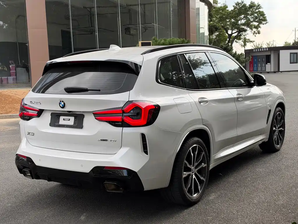 BMW X3 — фото 16