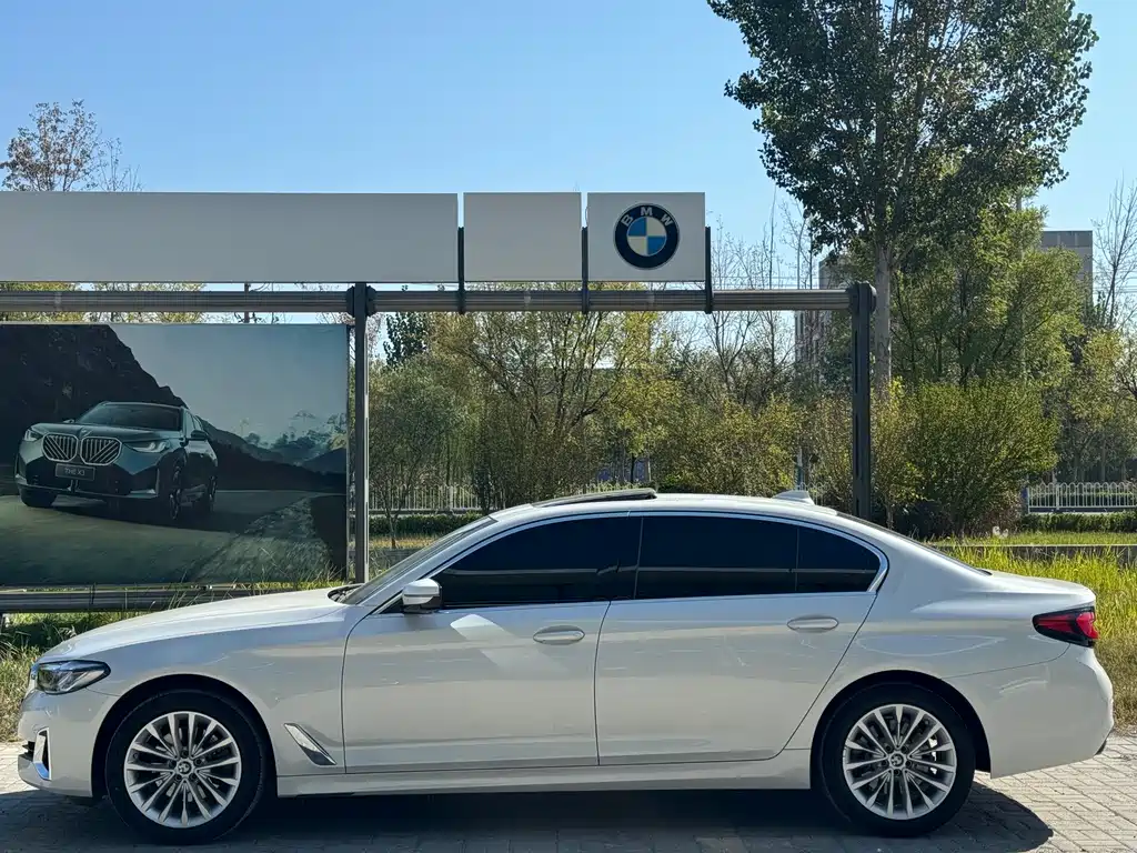 BMW 5 Series — фото 3