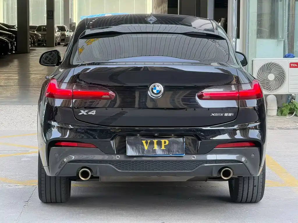 BMW X4 — фото 8