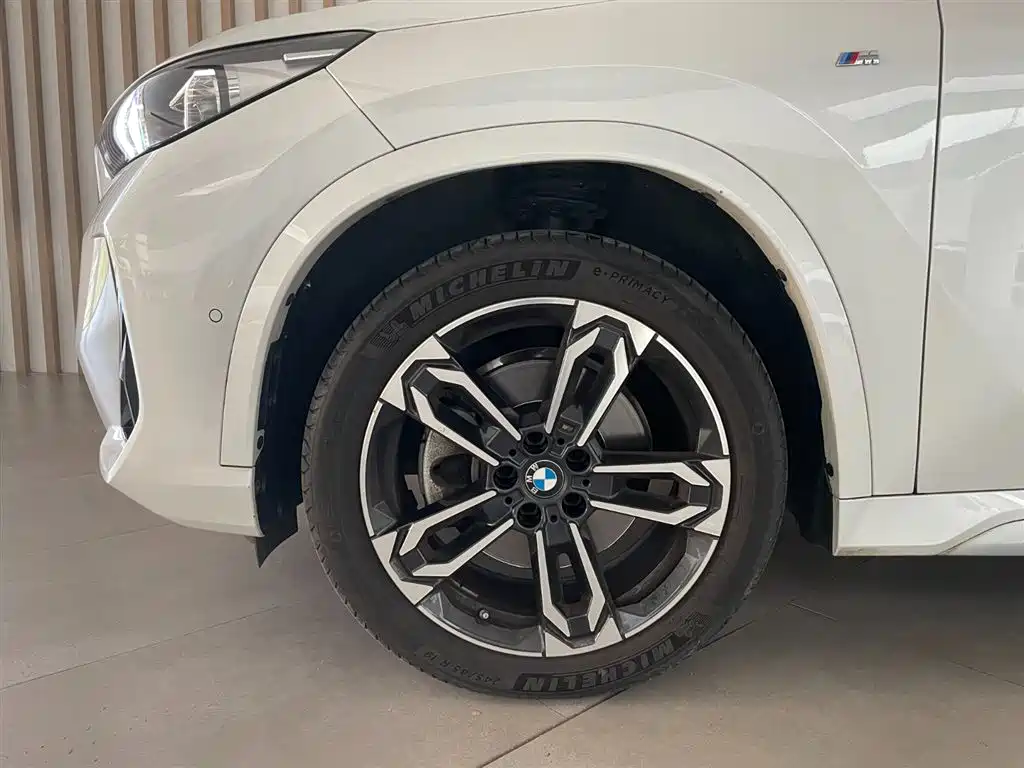 BMW X1 — фото 10