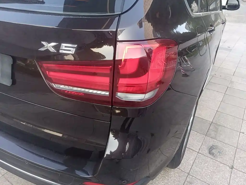 BMW X5 (Import) — фото 8