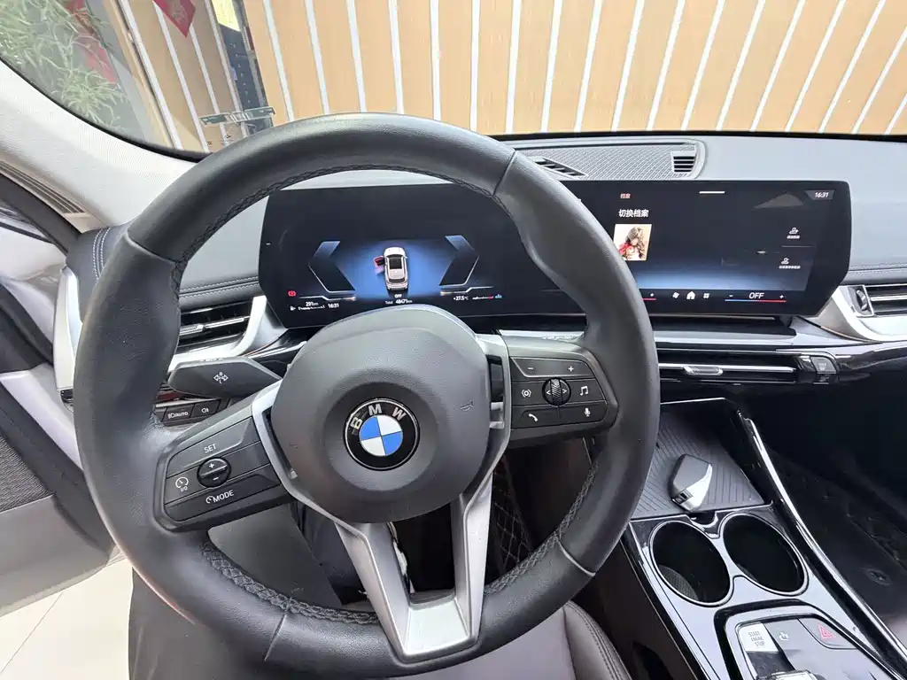 BMW X1 — фото 14