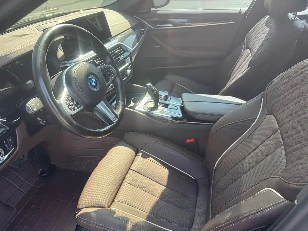 BMW 5 Series New Energy — фото 8