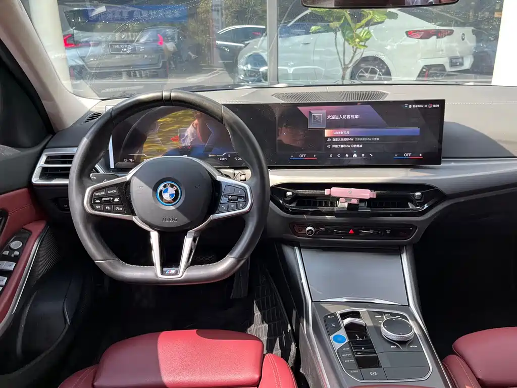 BMW i3 — фото 11