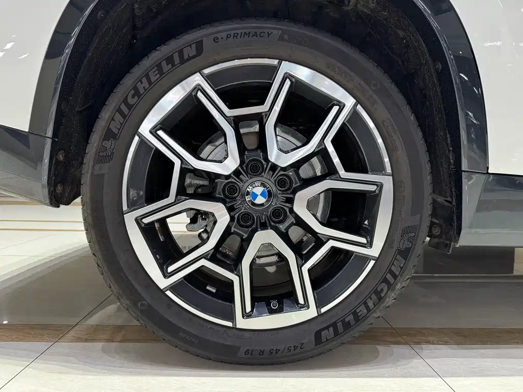 BMW X1 — фото 11