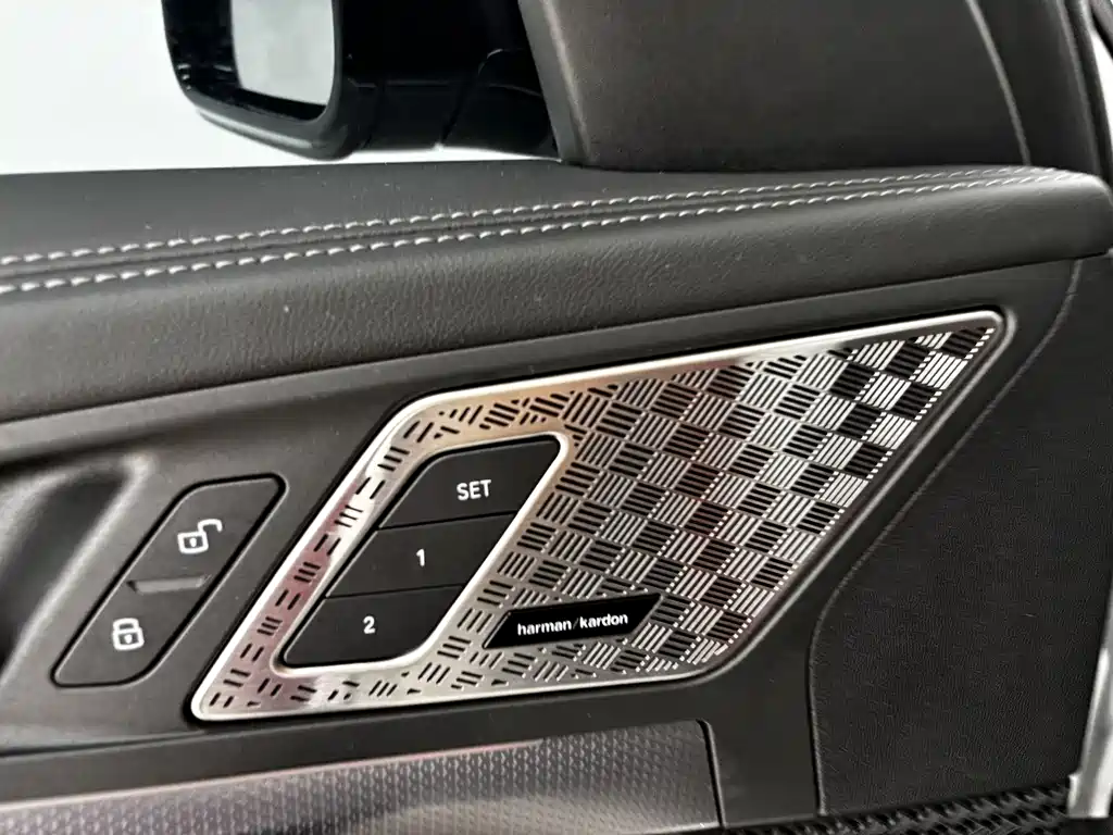 BMW X1 — фото 10