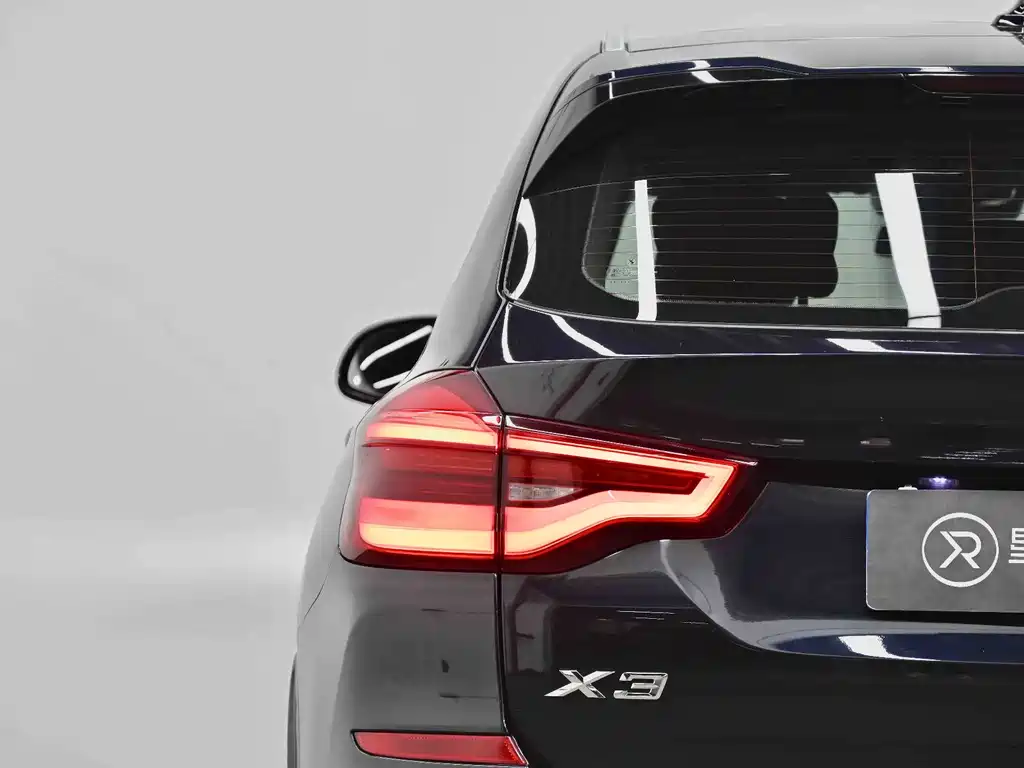 BMW X3 — фото 21