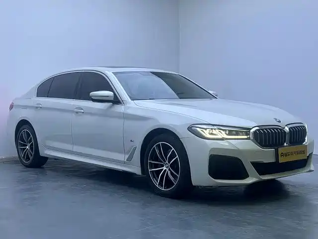 BMW 5 Series — фото 3
