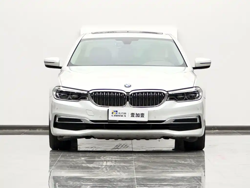 BMW 5 Series — фото 2