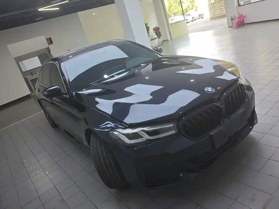 BMW 5 Series New Energy — фото 3