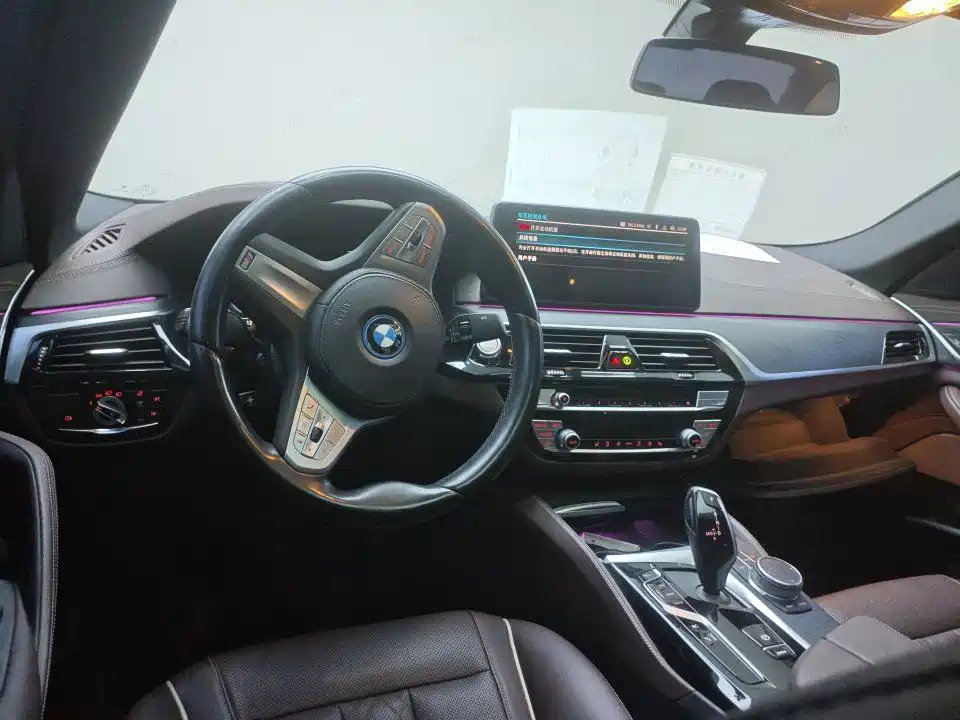 BMW 5 Series New Energy — фото 5