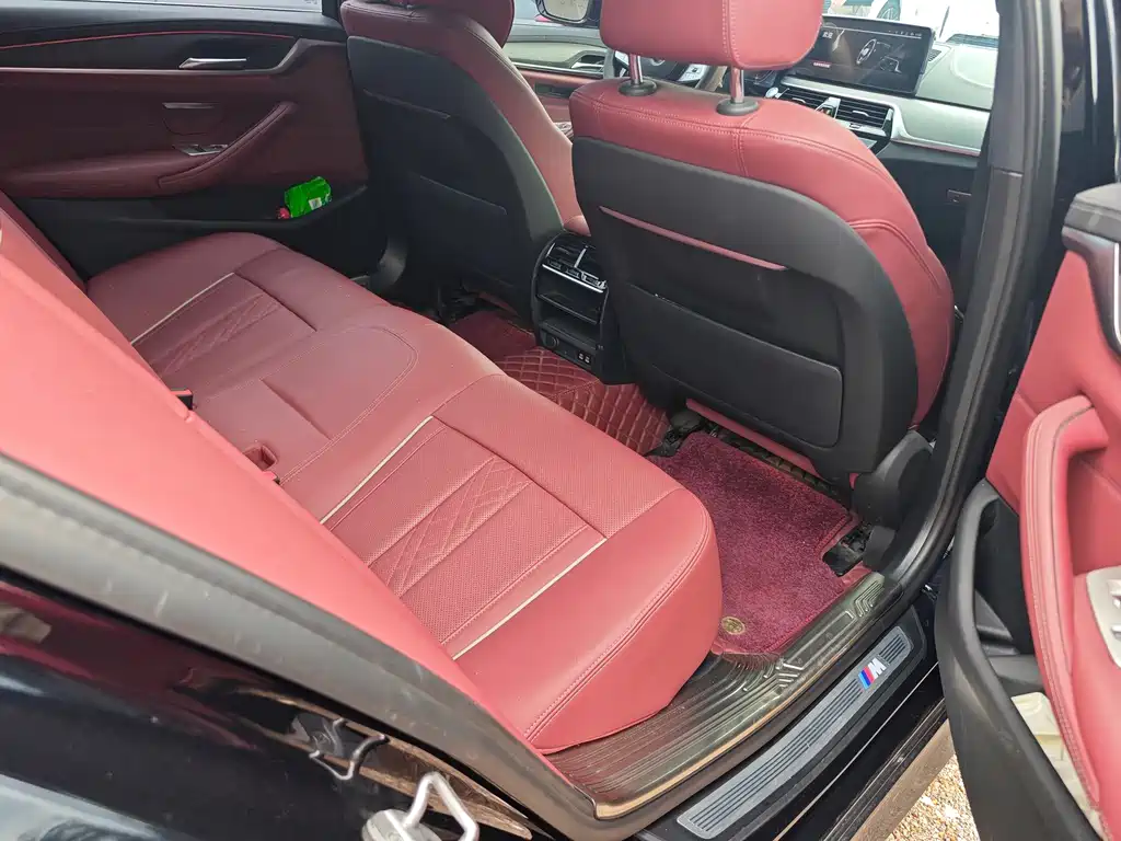 BMW 5 Series — фото 10