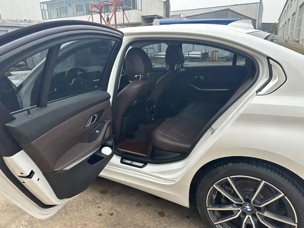 BMW 3 Series — фото 10
