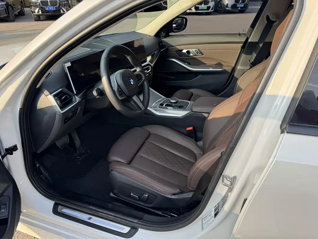 BMW 3 Series — фото 11