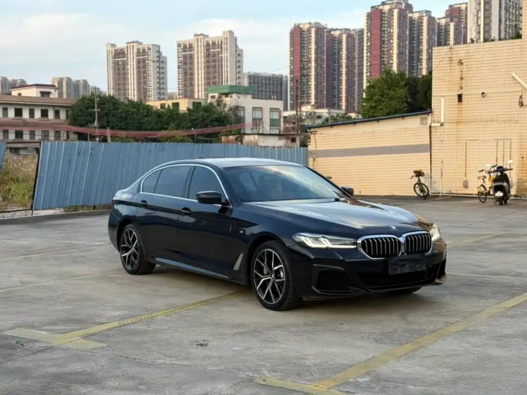 BMW 5 Series — фото 3