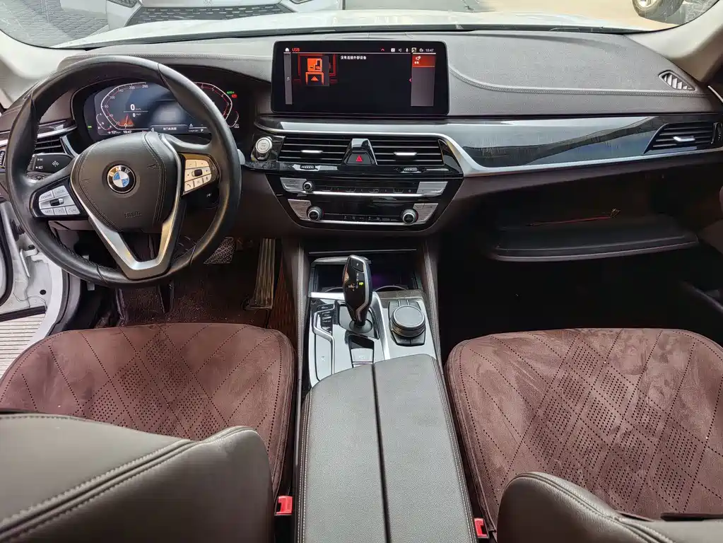 BMW 5 Series — фото 4