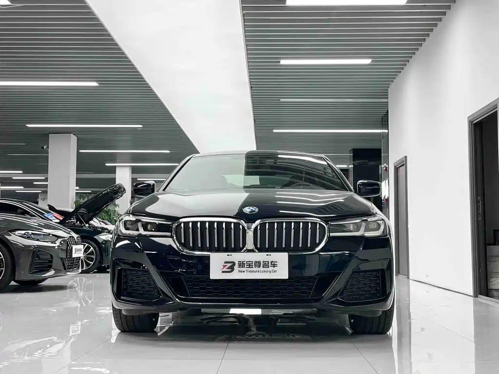 BMW 5 Series — фото 2