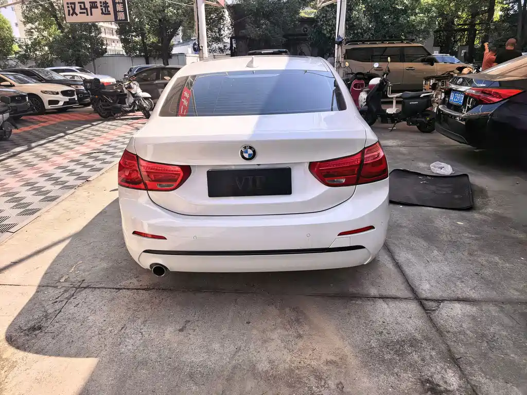 BMW 1 Series — фото 11