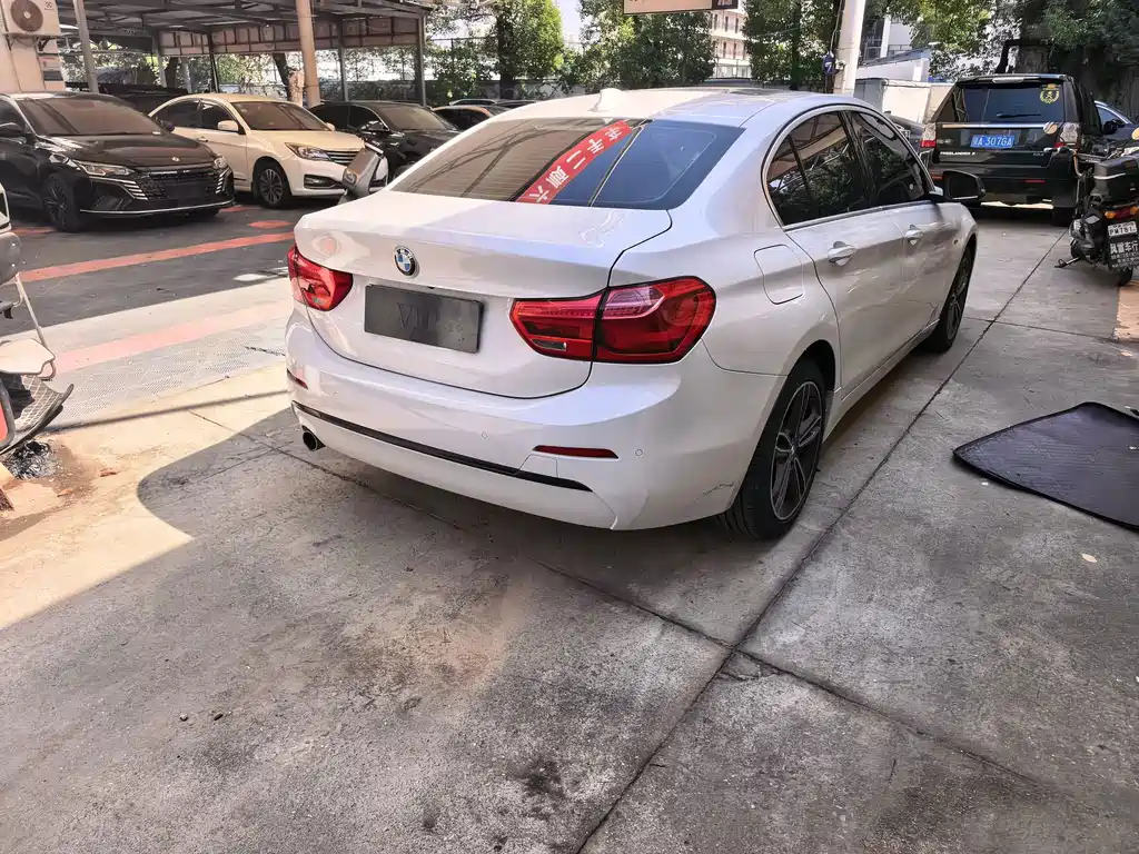 BMW 1 Series — фото 12