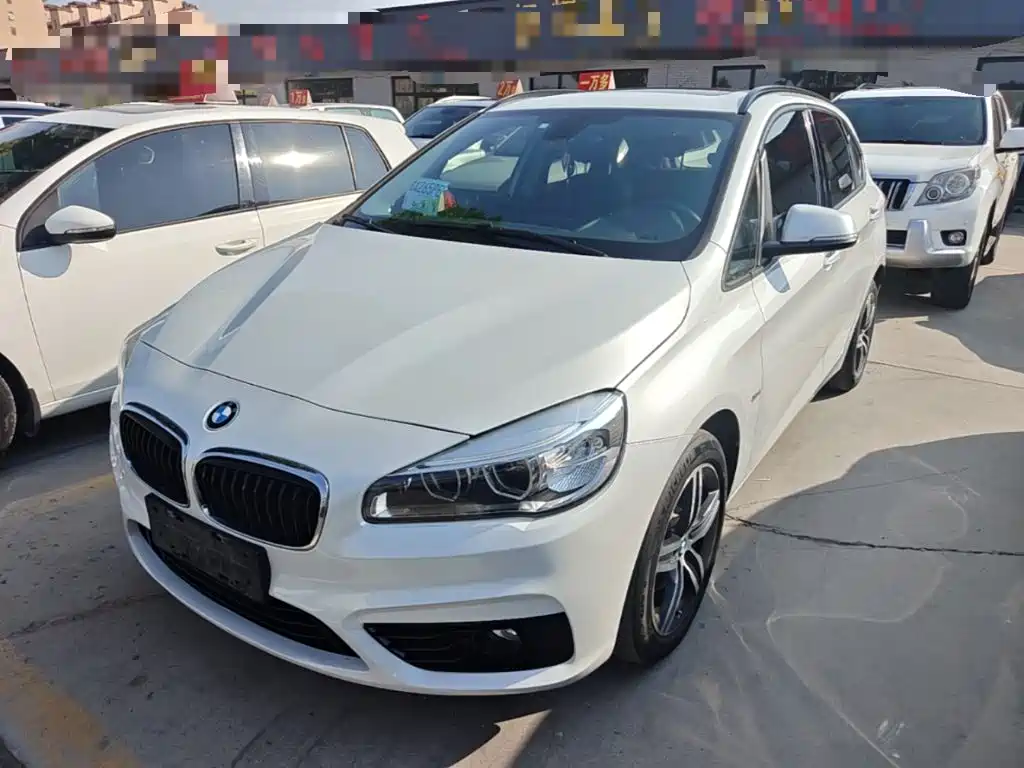 BMW 2 Series Active Tourer — фото 2