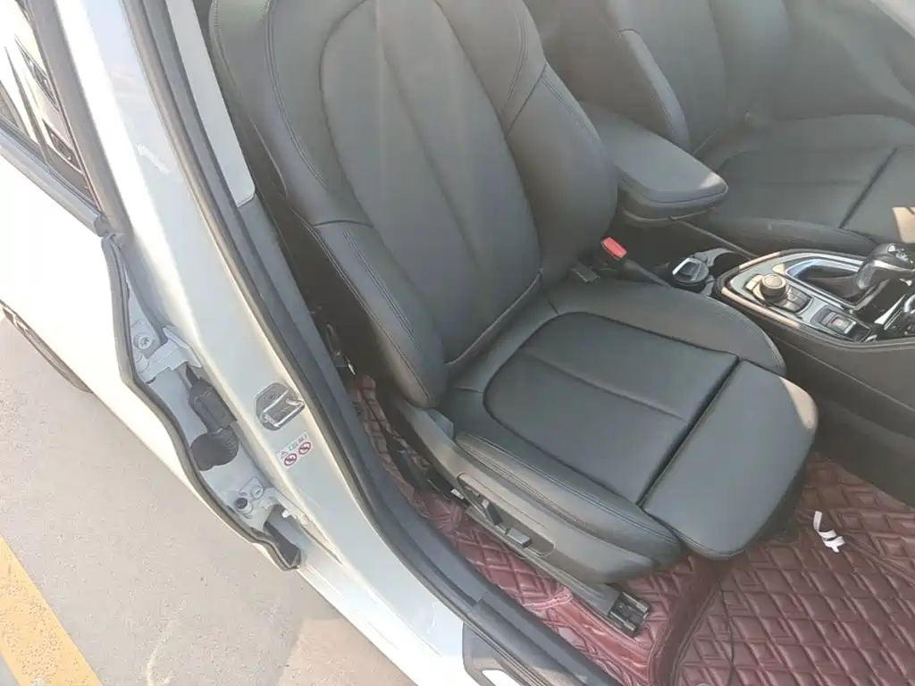 BMW 2 Series Active Tourer — фото 25