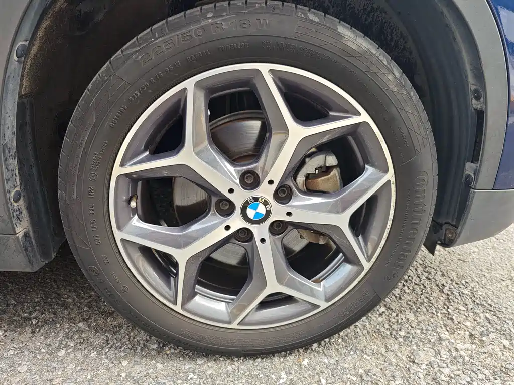 BMW X1 — фото 18