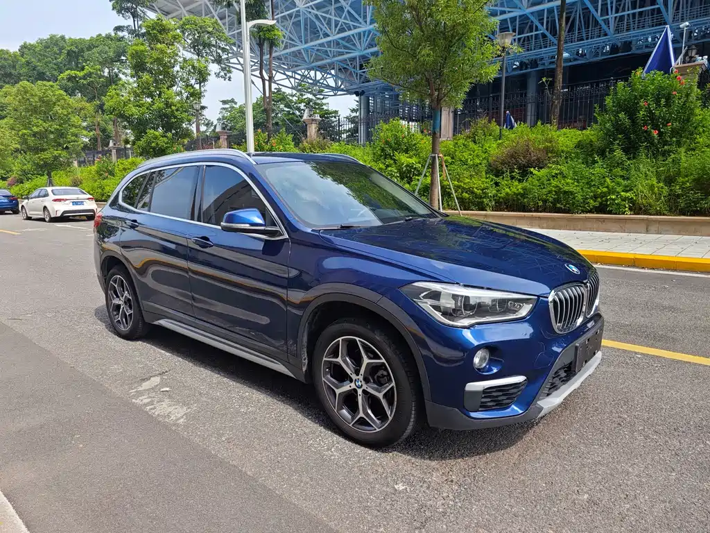BMW X1 — фото 3