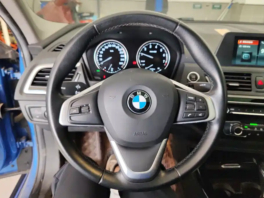 BMW 1 Series — фото 15