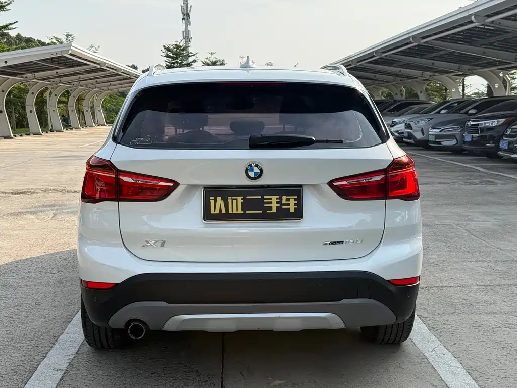 BMW X1 — фото 14