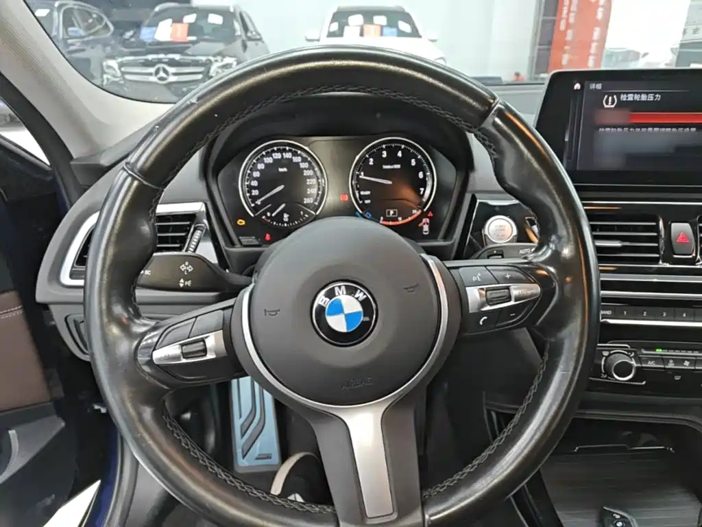 BMW 1 Series — фото 11