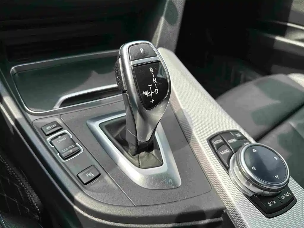 BMW 3 Series — фото 14