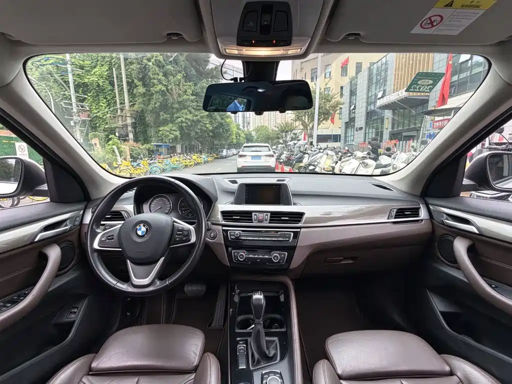 BMW X1 — фото 10