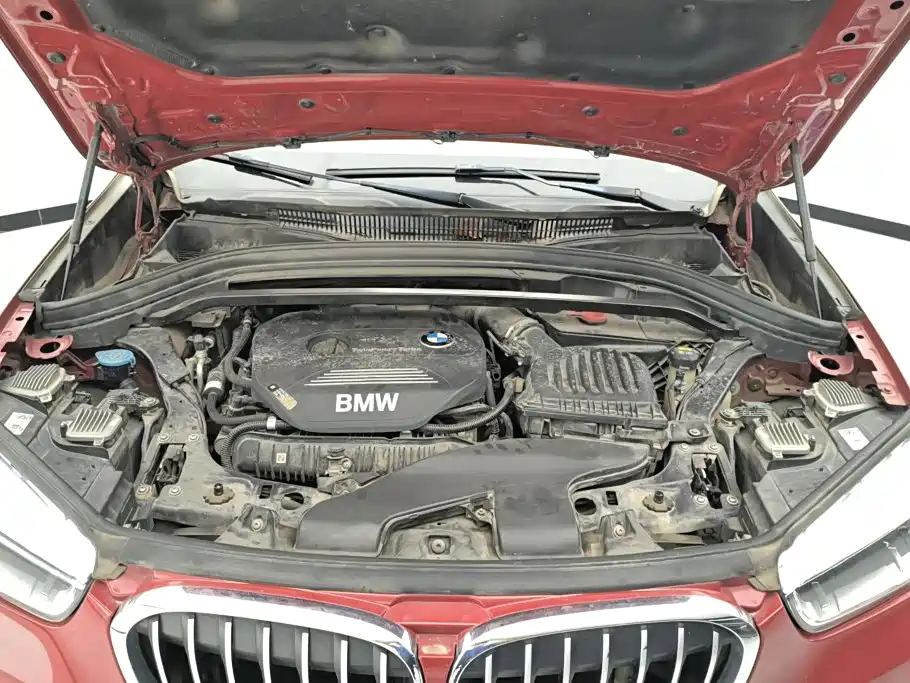 BMW X1 — фото 10
