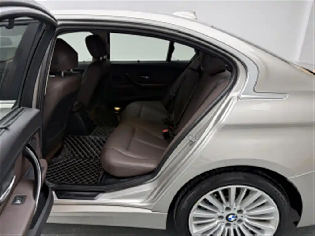 BMW 3 Series — фото 13
