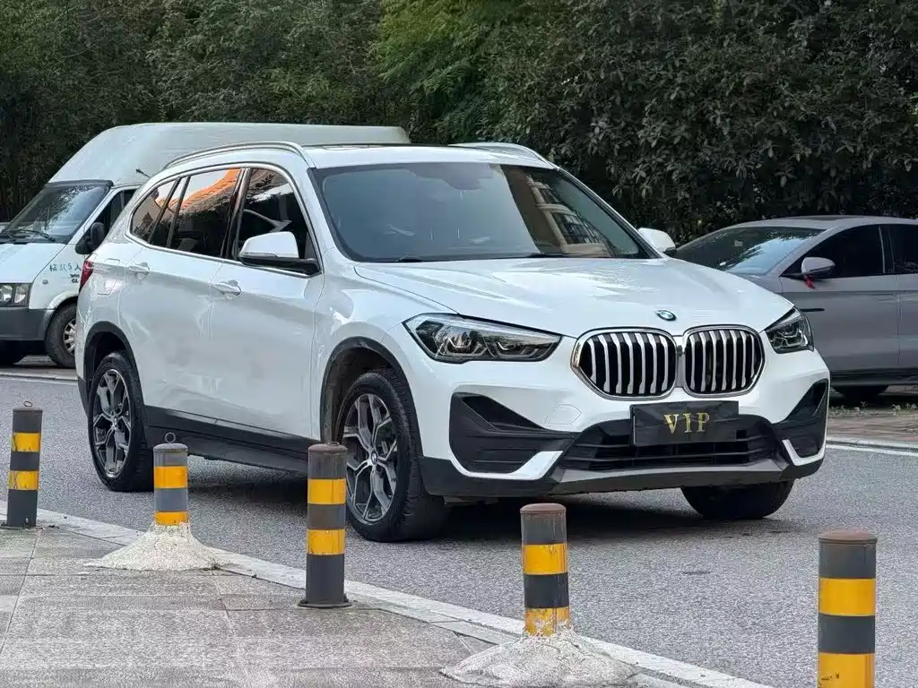 BMW X1 — фото 3