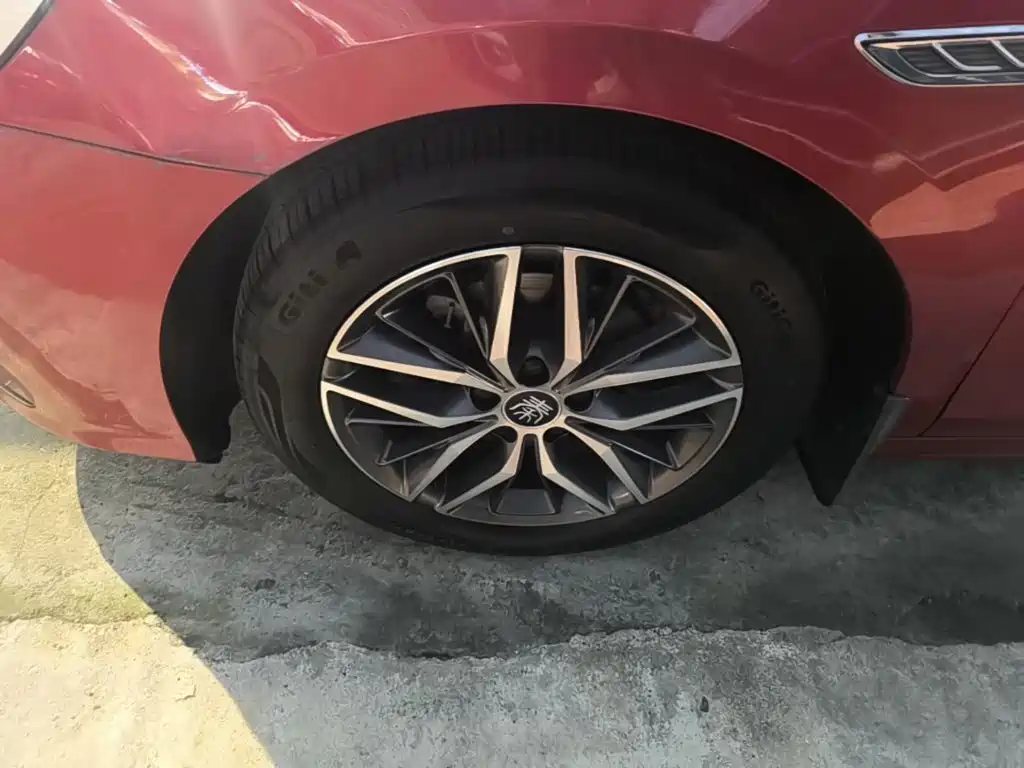 BYD Qin PLUS — фото 23