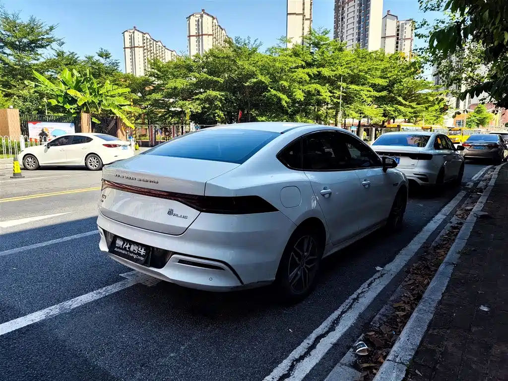 BYD Qin PLUS — фото 9