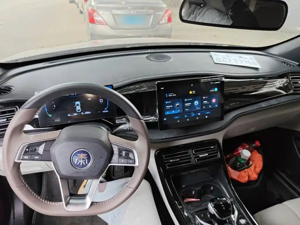 BYD Qin PLUS — фото 10