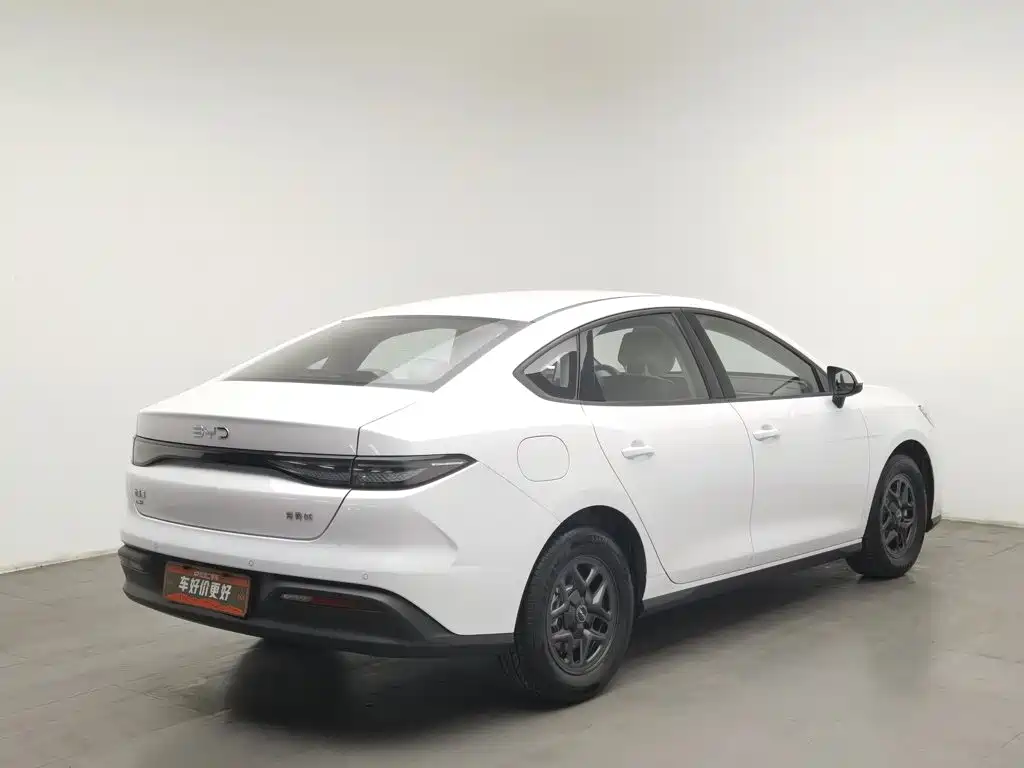 BYD Seal 05 DM-i — фото 2