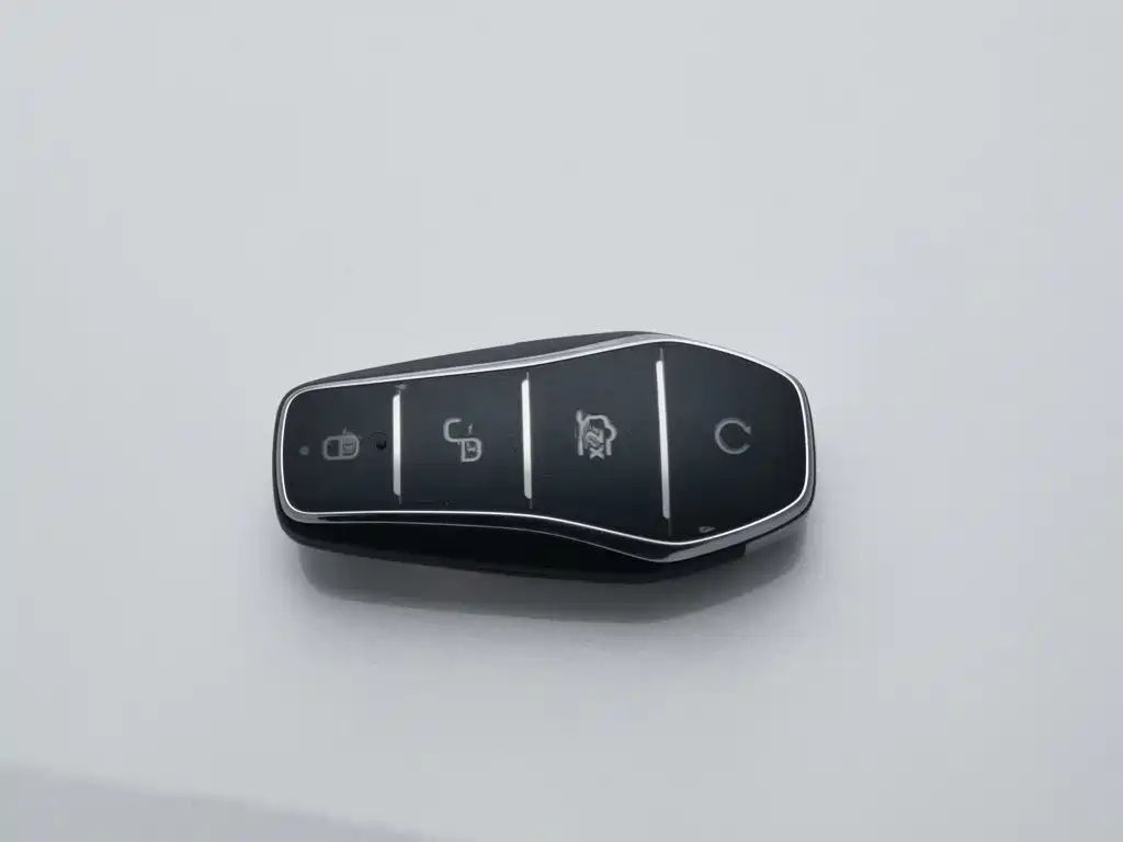 BYD Seal 05 DM-i — фото 19
