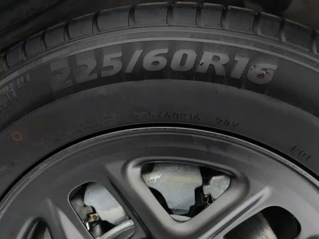 BYD Seal 05 DM-i — фото 24