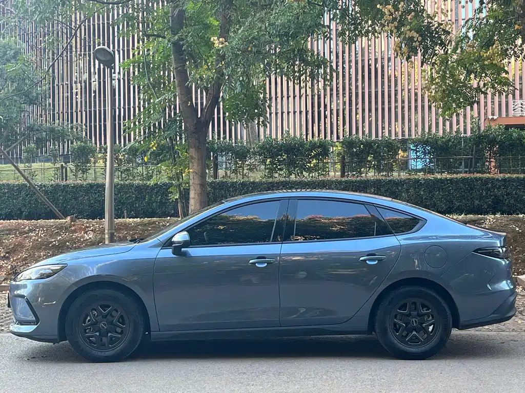 BYD Seal 05 DM-i — фото 4